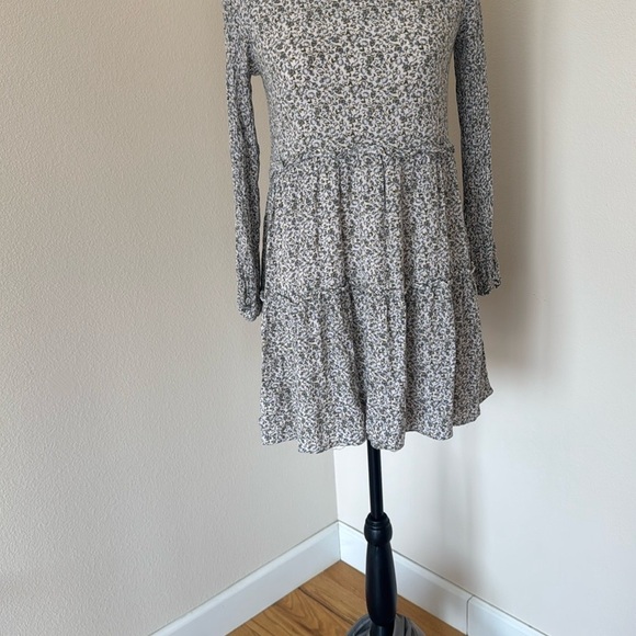 Floral Long Sleeve Dress - Gray from target - Picture 9 of 10